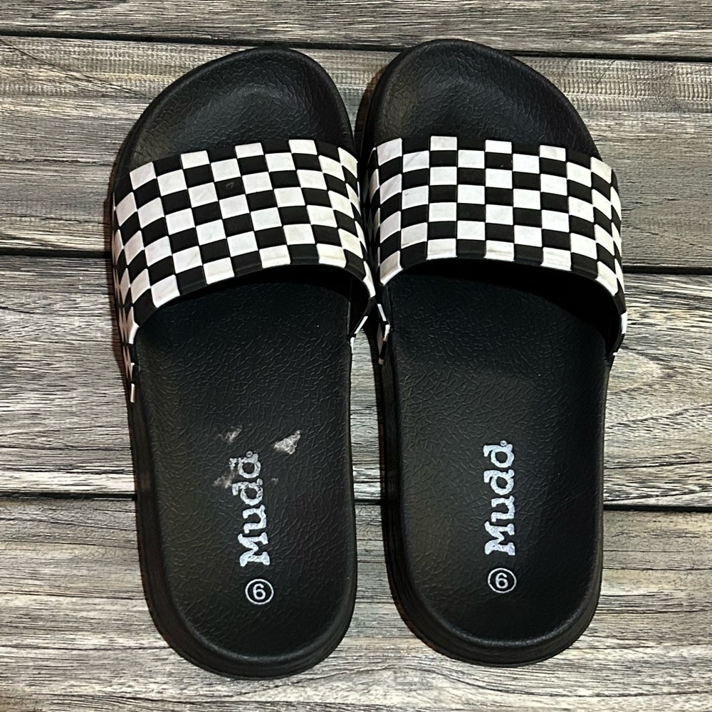 Mudd Slides